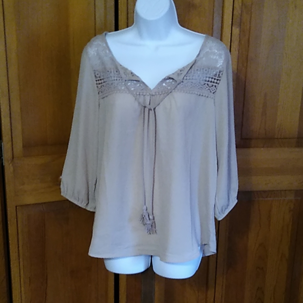 Women's med blouse